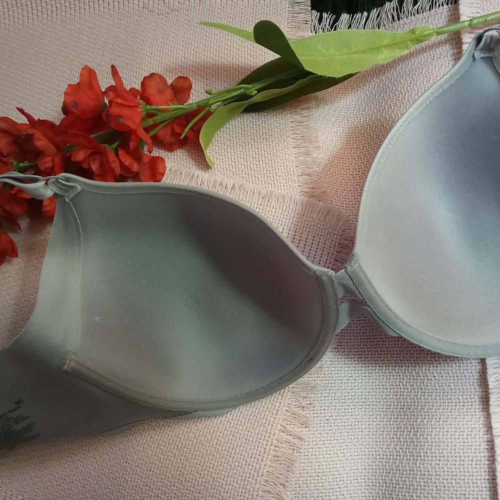 WARNER'S BRA 38 D MODEL 01356 UNDERWIRE VERY SOFT COMFORTABLE